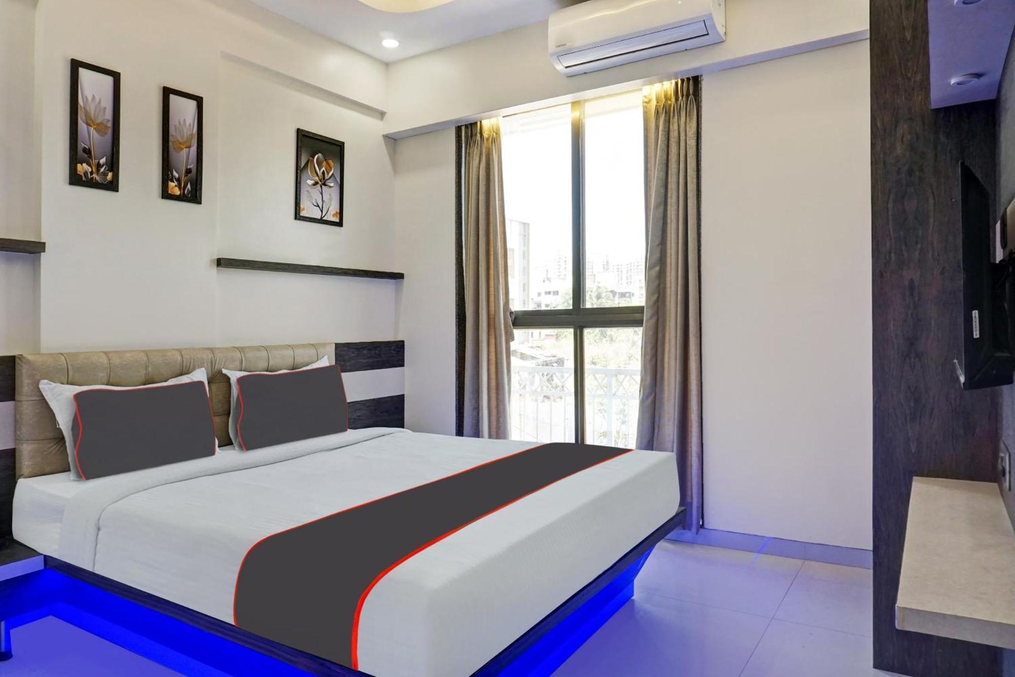 Super Townhouse Poona Royal Hotel Pimpri-Chinchwad Ngoại thất bức ảnh