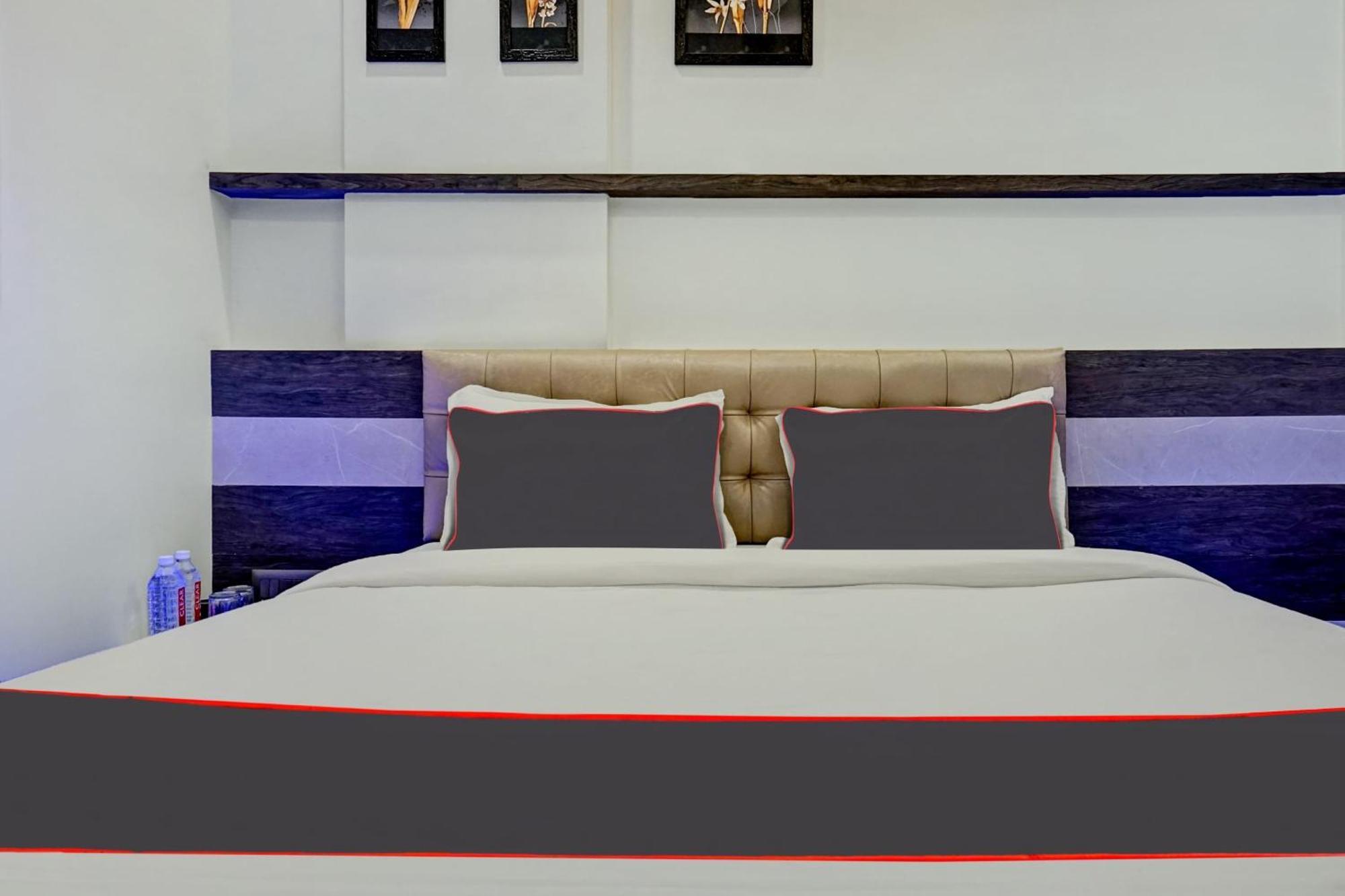 Super Townhouse Poona Royal Hotel Pimpri-Chinchwad Ngoại thất bức ảnh