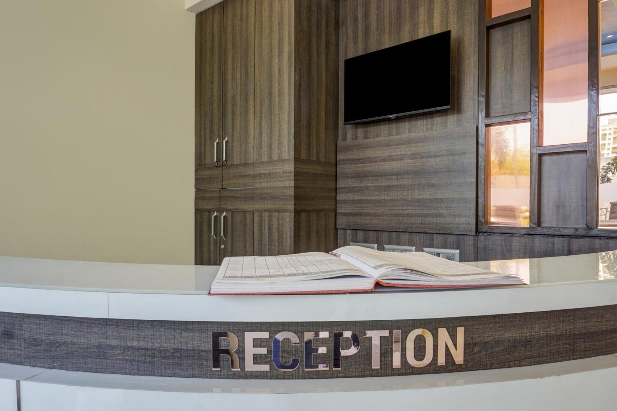 Super Townhouse Poona Royal Hotel Pimpri-Chinchwad Ngoại thất bức ảnh