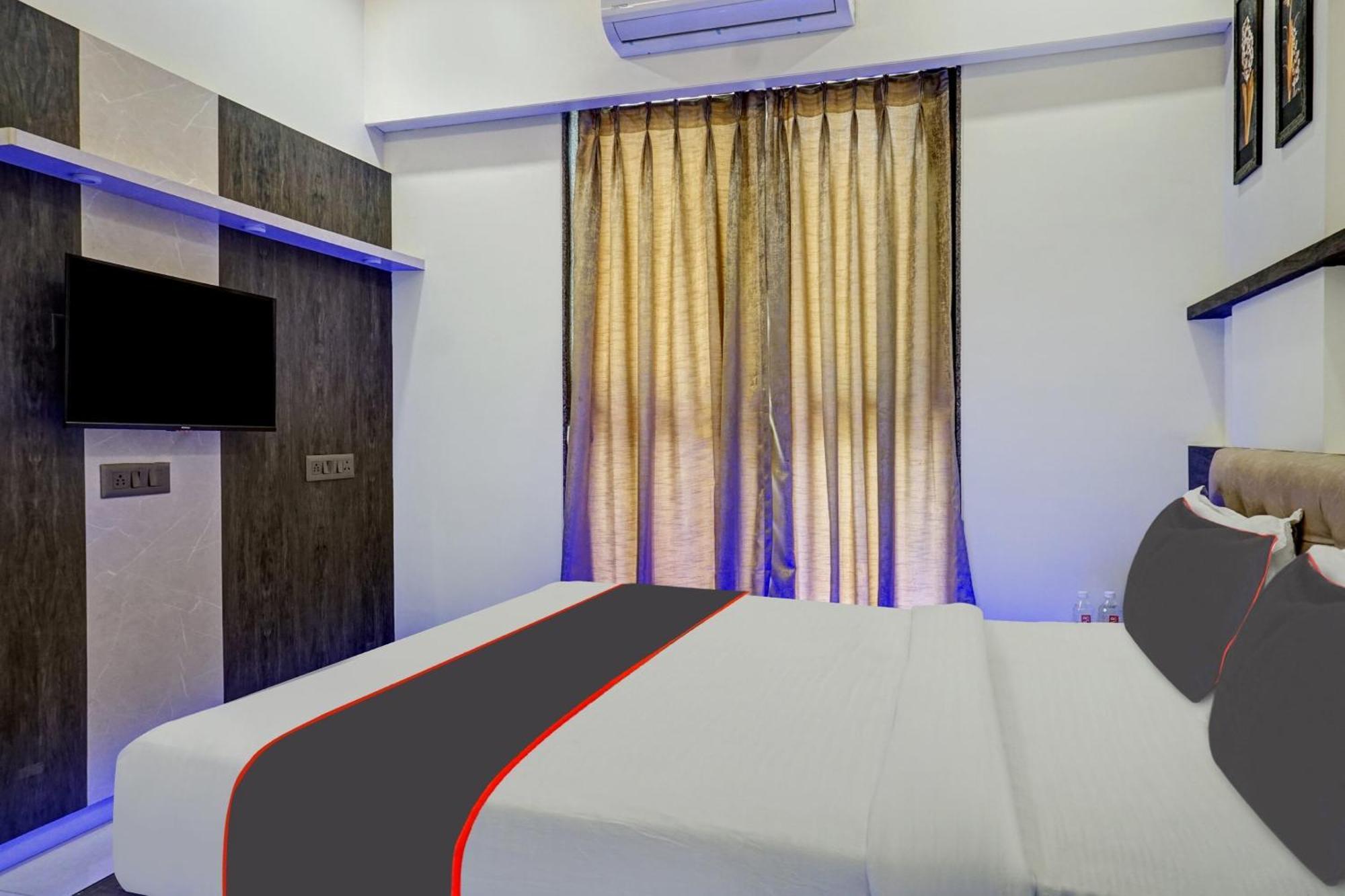 Super Townhouse Poona Royal Hotel Pimpri-Chinchwad Ngoại thất bức ảnh